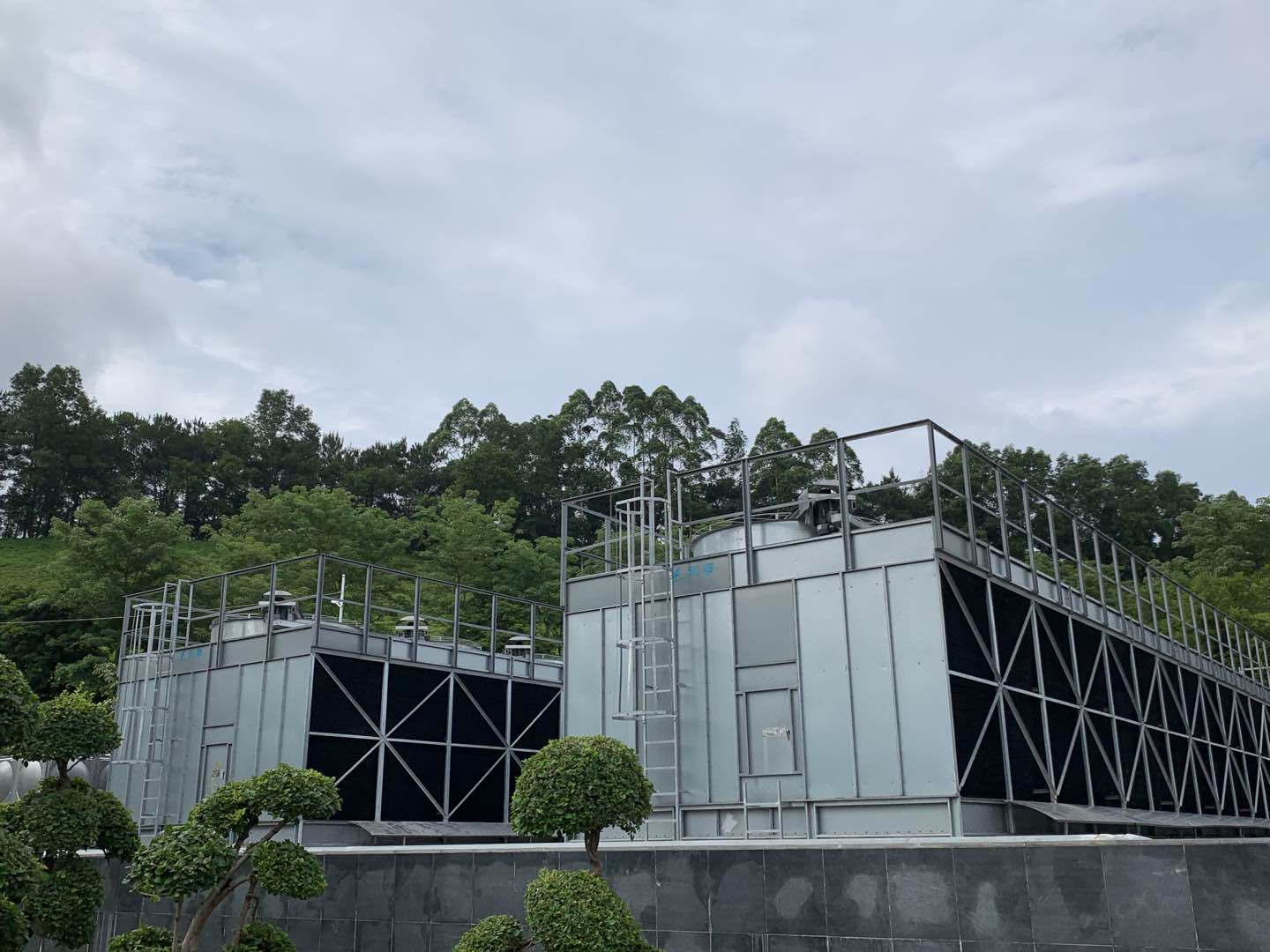深圳商業(yè)冷卻塔噪聲處理解決的方法(冷卻塔噪音擾民怎么解決),深圳哪里